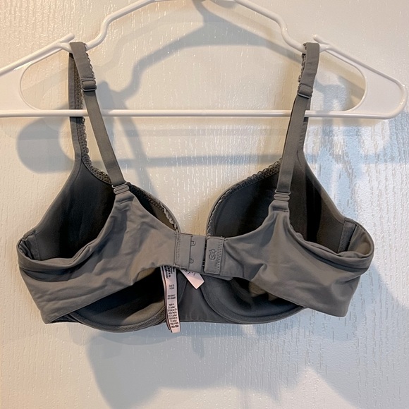 Victoria’s Secret Gray Lined Demi Bra - Picture 3 of 4